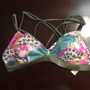 Victoria’s secret bralette size small